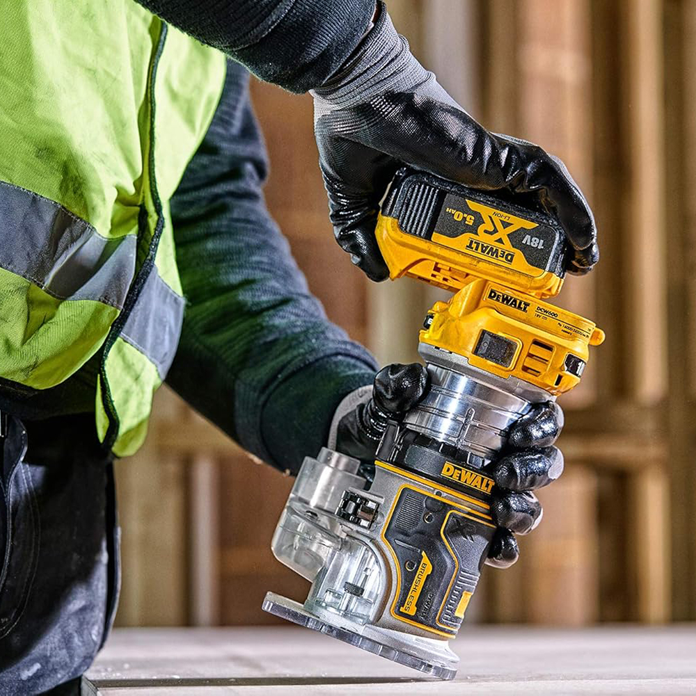 DEWALT DCW 604 P2 Cordless Combination Milling Machine