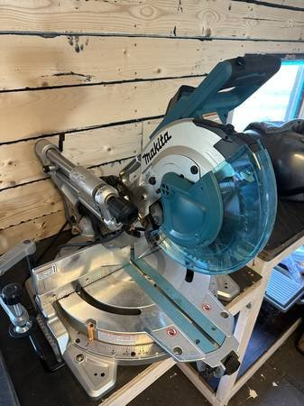 Makita Slide Compound Miter Saw Blue, 260 mm